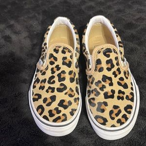 Girls Vans slip on